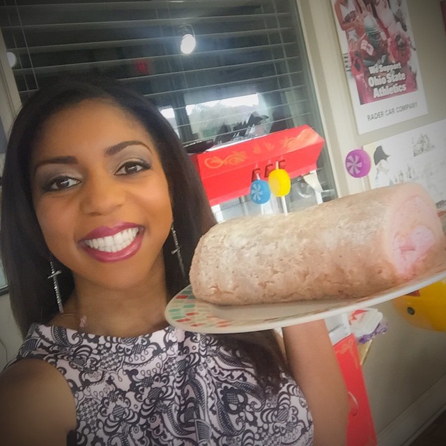 My Good Day Marketplace family surprised me with a cake! Happy Birthday to me! 🎂💃🏽☺️🎉🍰